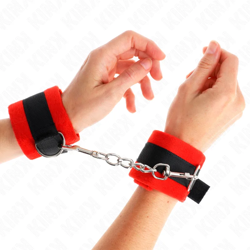 Kink Beginner Fur-Lined Handcuffs Black & Red – 30 x 7 cm