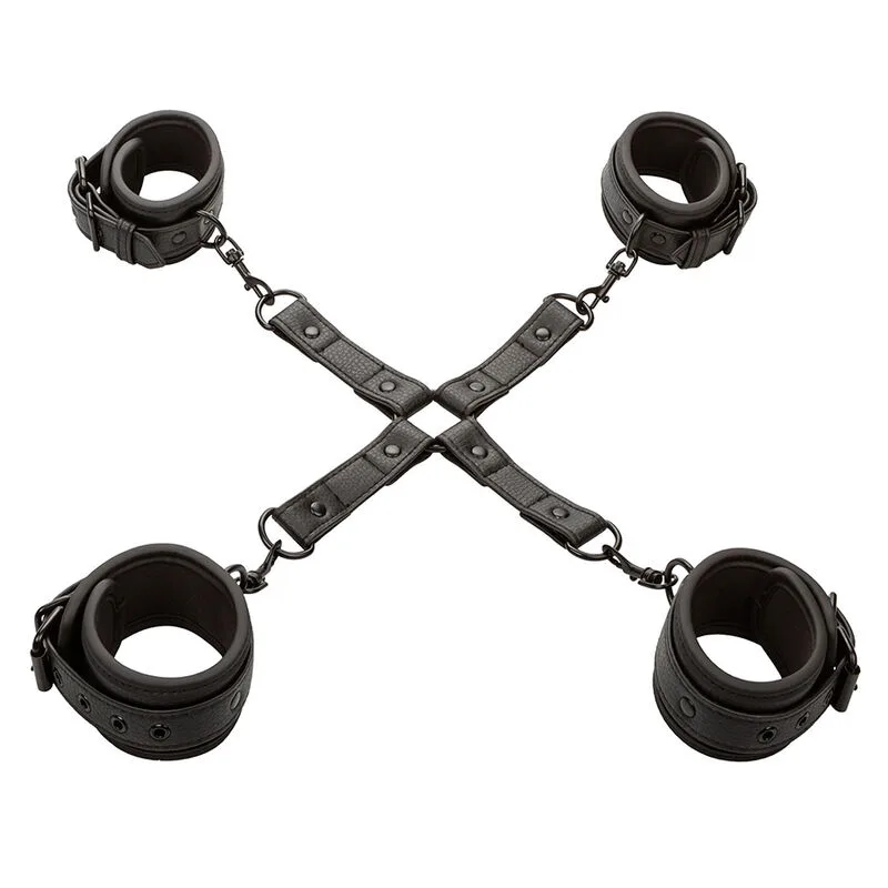 Calexotics Nocturnal Collection Hog Tie Connector – Justerbart läderrestriktionsset i svart